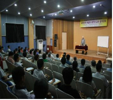 06예술강연회201207예산문화원 강연 성찬경 회원