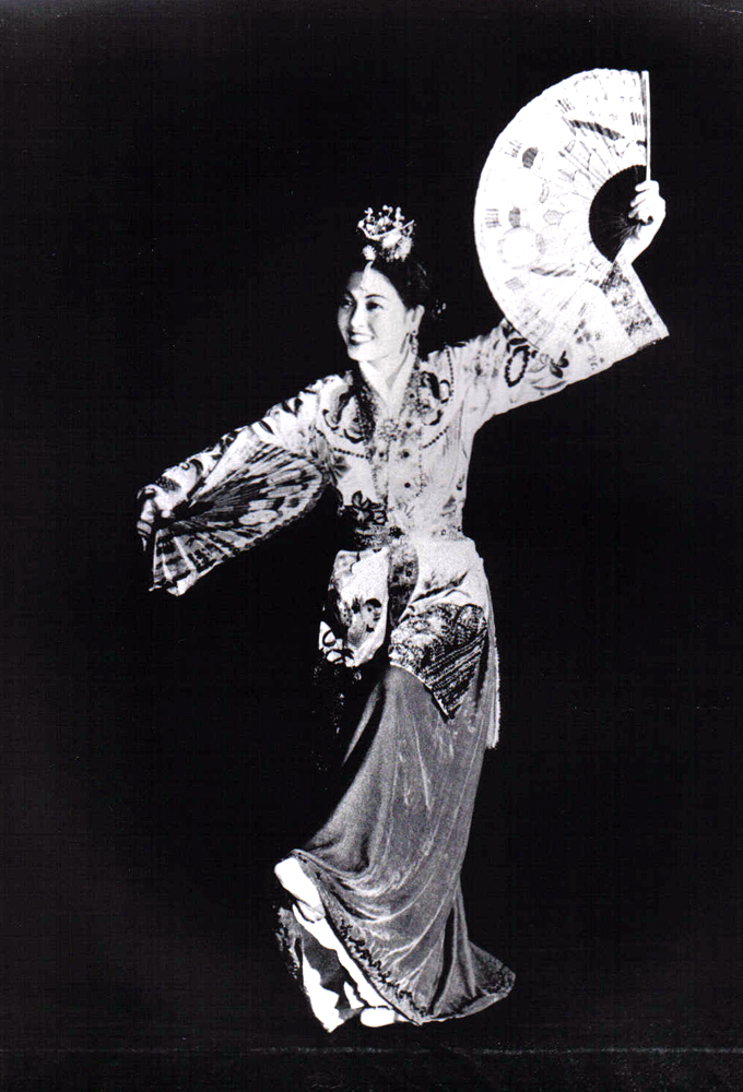 1953 김백봉 부채춤